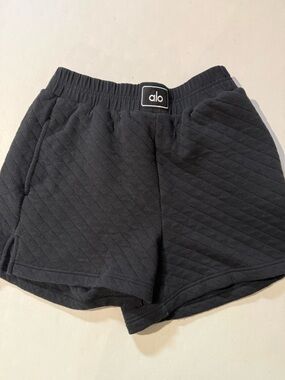 ALO Yoga Black High Waist Quilted Shorts